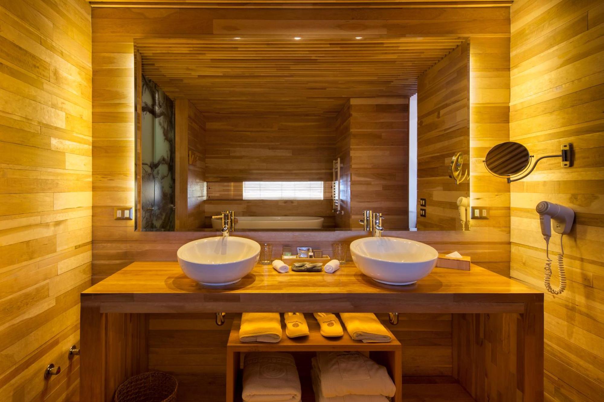 Tierra Patagonia Hotel Torres del Paine National Park Bagian luar foto